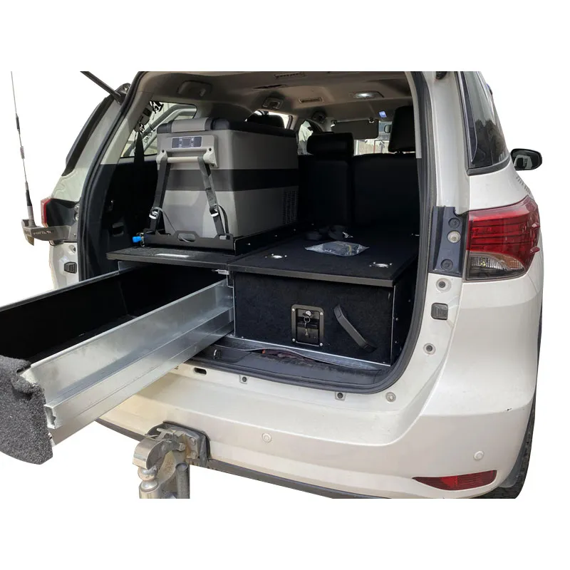 Apa tujuane nggunakake laci mburi mobil?